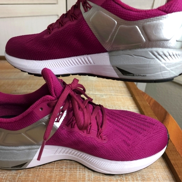 Nike Zoom Stucture 22. Woman’s size 7 1/2. Magenta - Picture 10 of 12